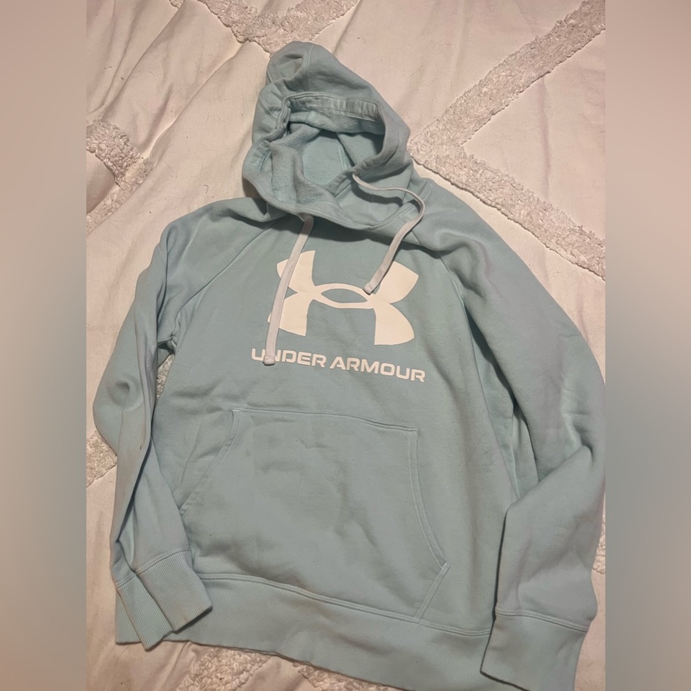 Under Armour sweatshirt